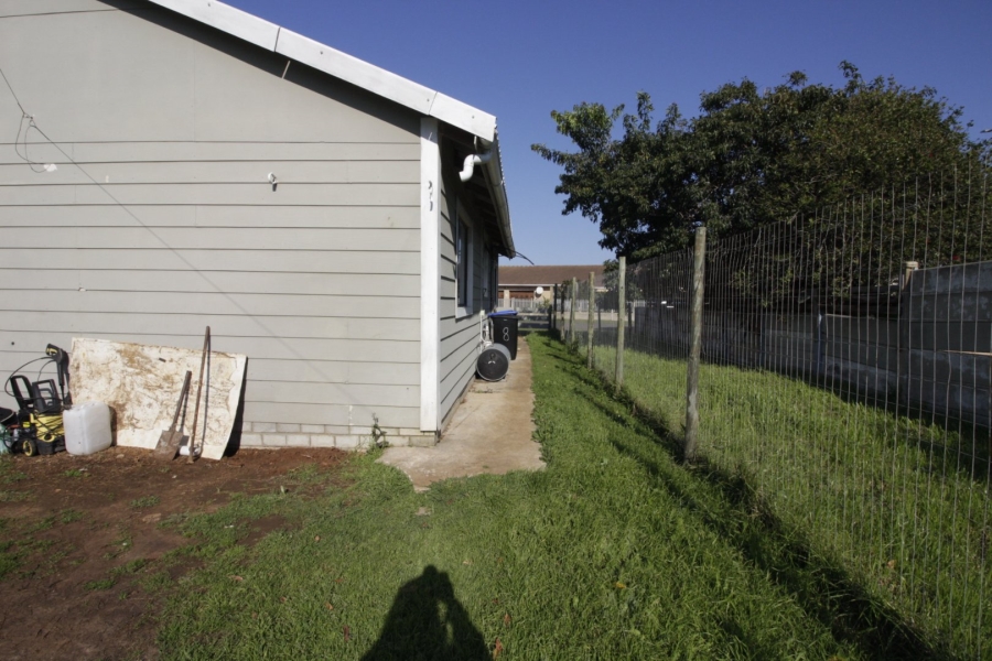 2 Bedroom Property for Sale in C Place Eastern Cape